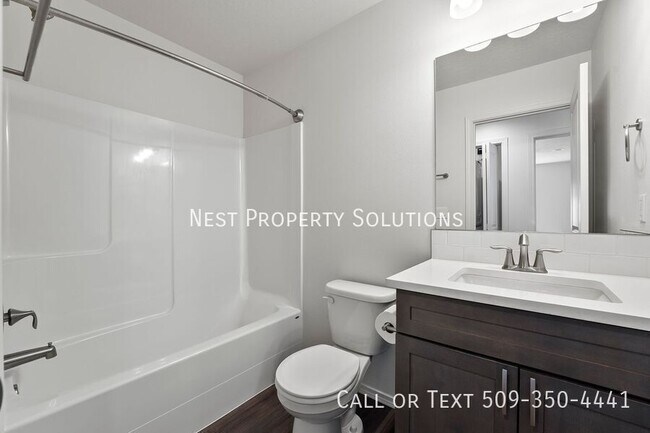 Building Photo - 422 N Washington St