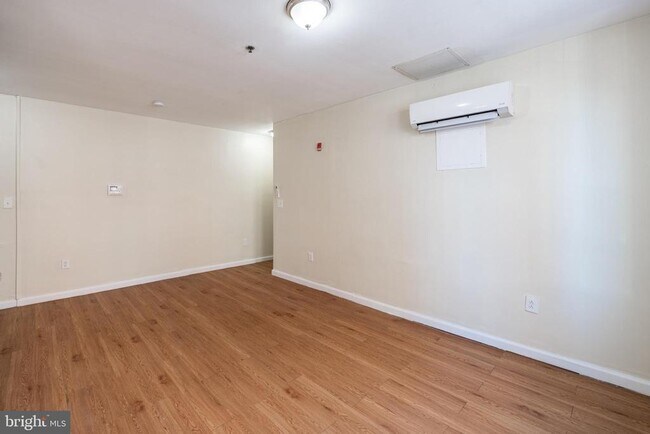 Building Photo - 1501 W Allegheny Ave