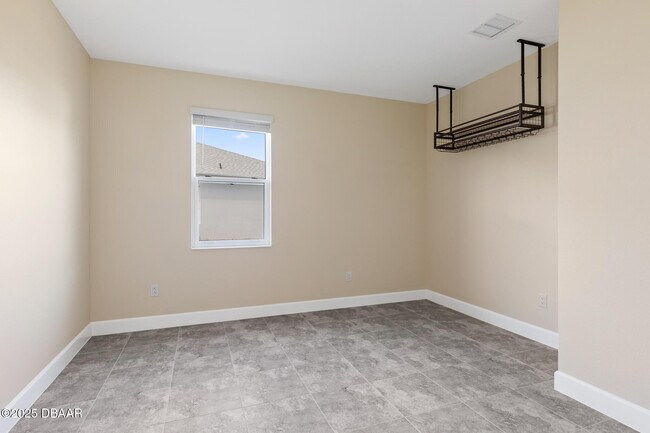 Building Photo - 621 Beach Bum Blvd