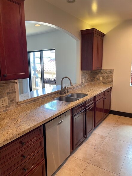 Kitchen - 1215 Armacost Ave