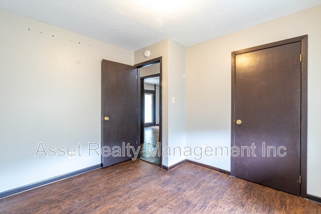 Building Photo - 6601 Bay Cir Dr