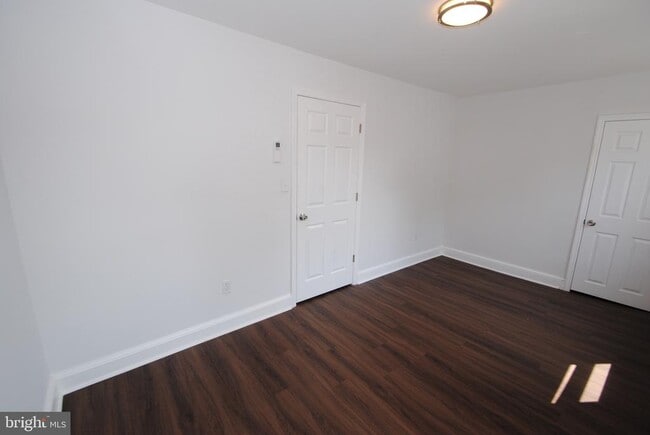 Building Photo - 217 Wood St