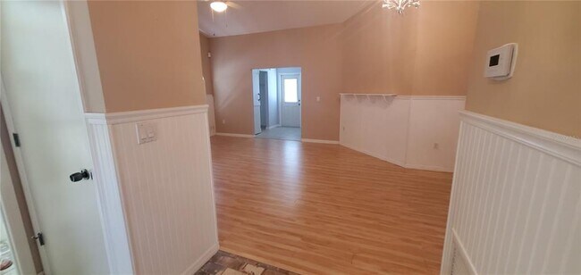 Building Photo - 3071 Spirea St