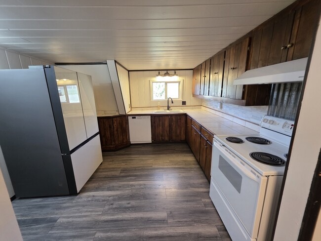 Building Photo - 101 Co Rd 339