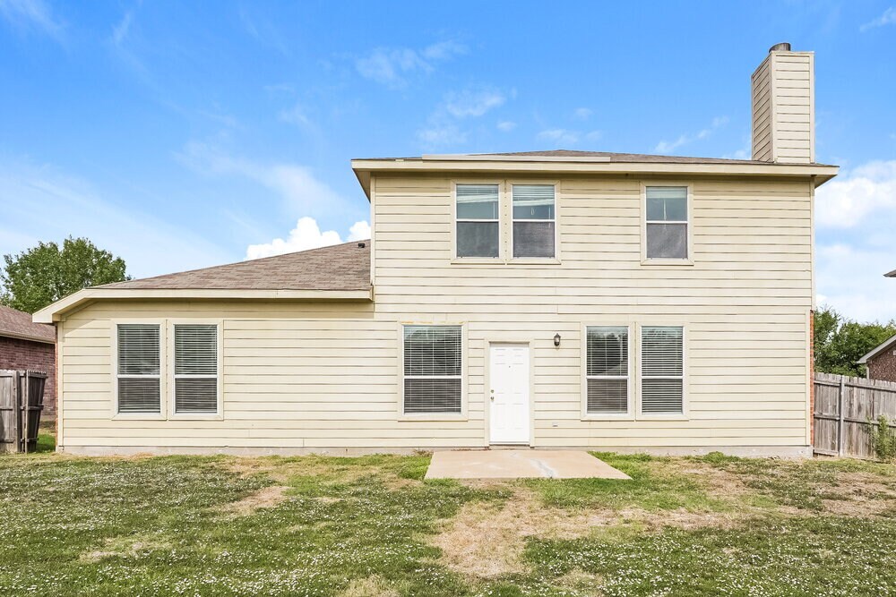 Building Photo - 2104 Aster Trail