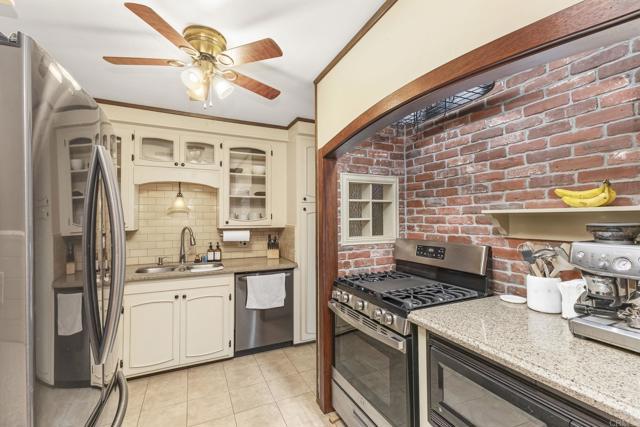 Building Photo - 5237 Nannette St