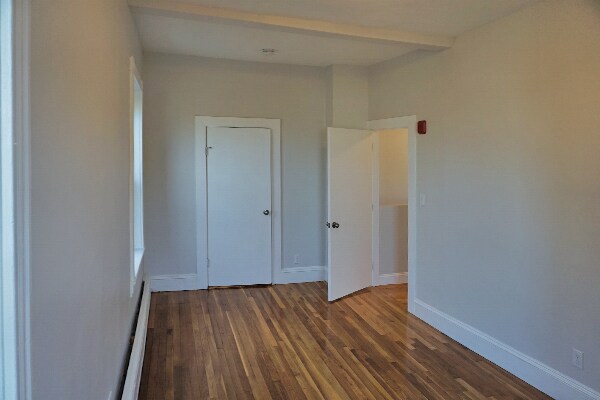 Building Photo - 116 Willow St
