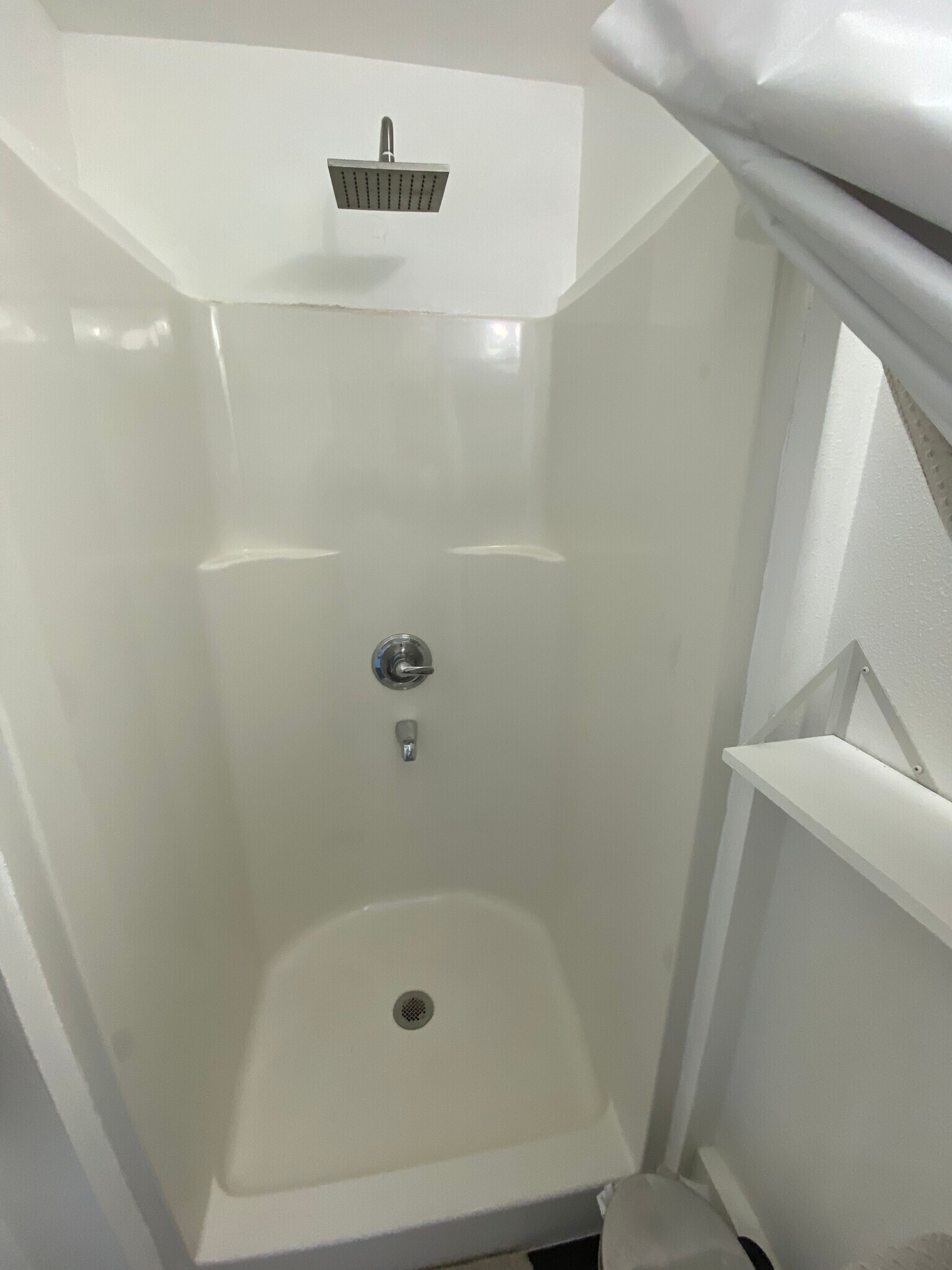 Building Photo - 725 W Sunkist St