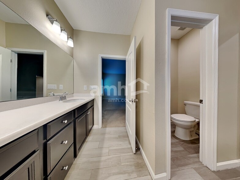 Building Photo - 225 Otero Point