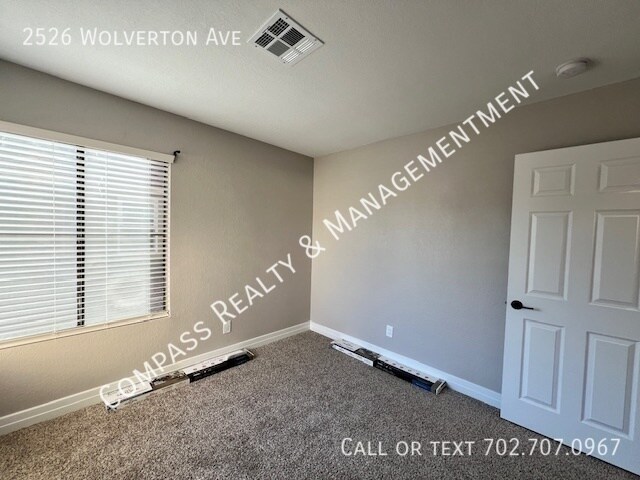 Building Photo - 2526 Wolverton Ave