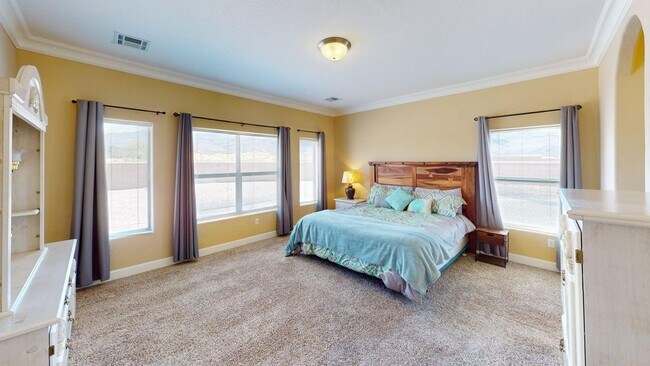 Building Photo - 825 Shiprock