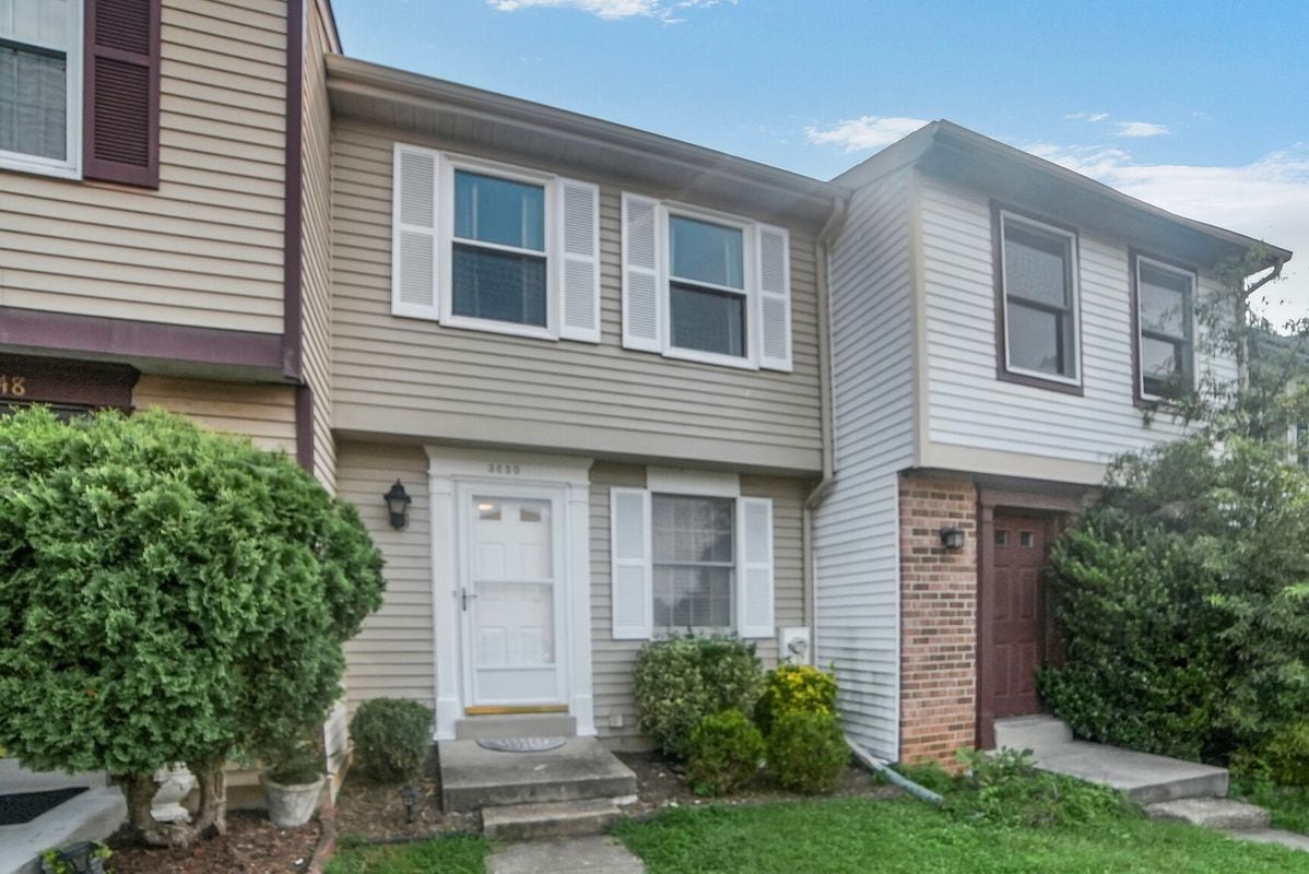 Building Photo - 3650 Castle Terrace