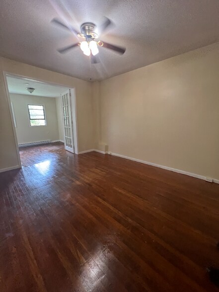 Building Photo - 124-126 Greene St