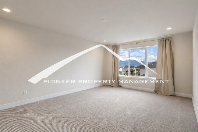 Building Photo - Breathtaking Pikes Peak Views in Desirable Wolf Ranch - 4 bedroom, 3 Full Bath, Office and Loft, ...