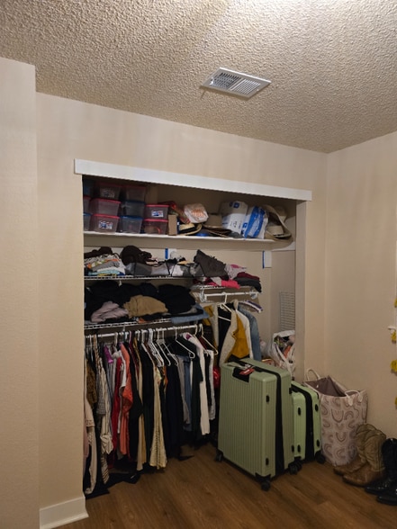 Building Photo - 7512 Whisperwillow Dr