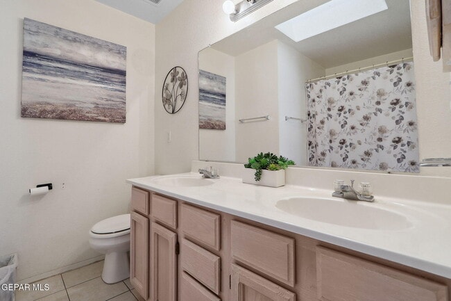 Building Photo - 3286 Sal Berroteran Dr