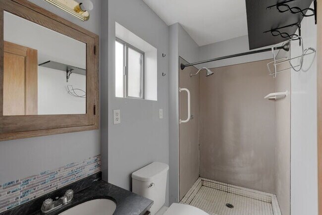 Building Photo - FOUR BEDROOM CHARMER WITH ADU IN CASTLE ROCK