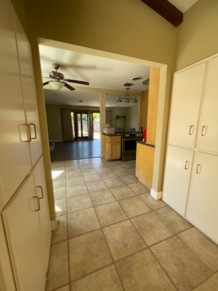 Building Photo - 416 Bruce Ave