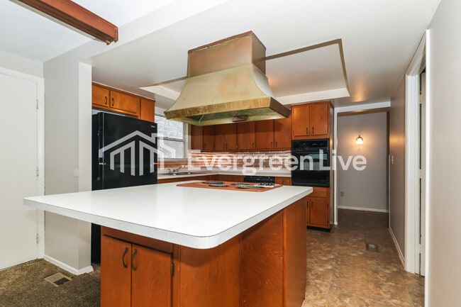 Building Photo - Coming Soon!