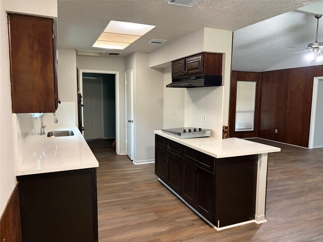 Building Photo - 12719 Huntington Field Dr