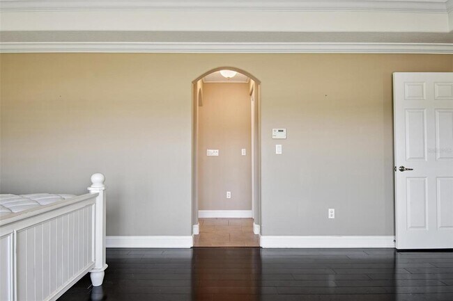 Building Photo - 108 Golfview Ct