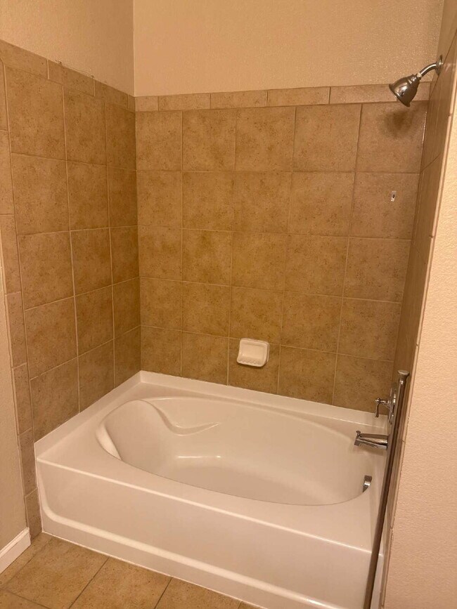 Building Photo - "2-Bed, 2-Bath Condo in The Vallagio – Your Perfect Retreat!"