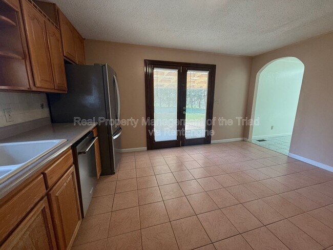 Building Photo - 4908 Robert Andrew Rd