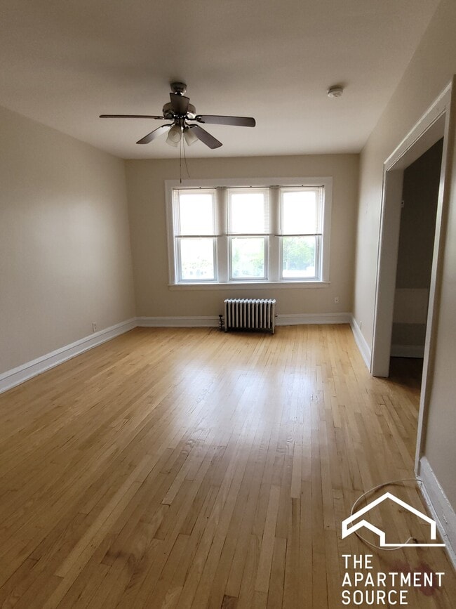 Primary Photo - 1145 W Morse Ave