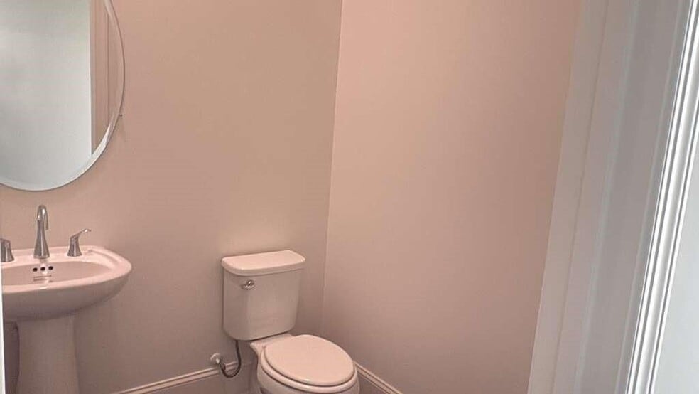 Building Photo - 5365 Travers Ln