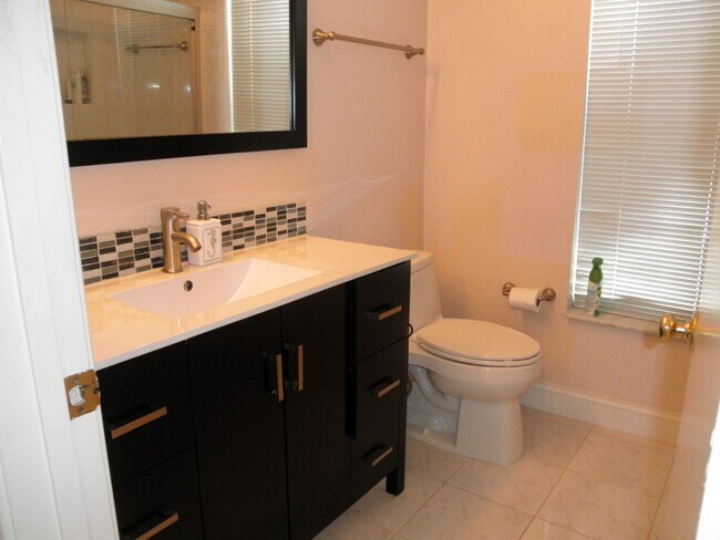 Building Photo - Caldwell Heights In Boca Raton