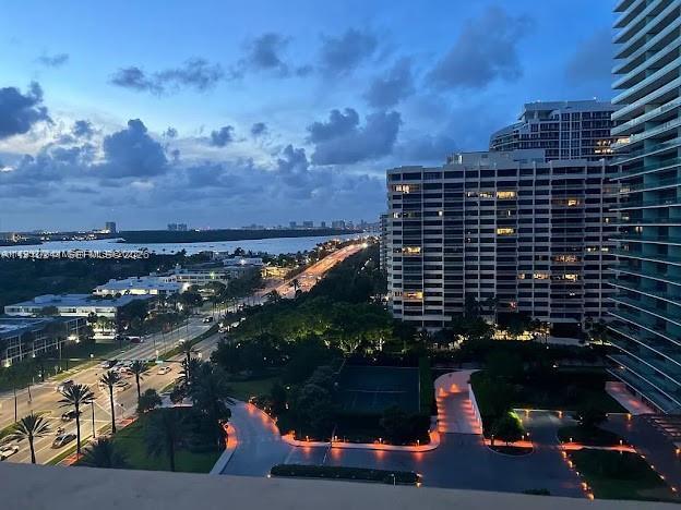 Building Photo - 10185 Collins Ave