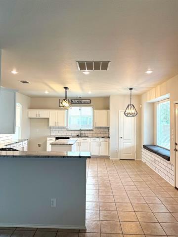 Building Photo - 3111 Hudson Dr