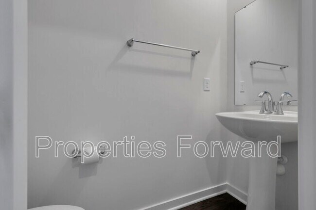 Building Photo - 21 Thurber Rd