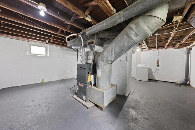 Building Photo - 1473 Arlington Ave