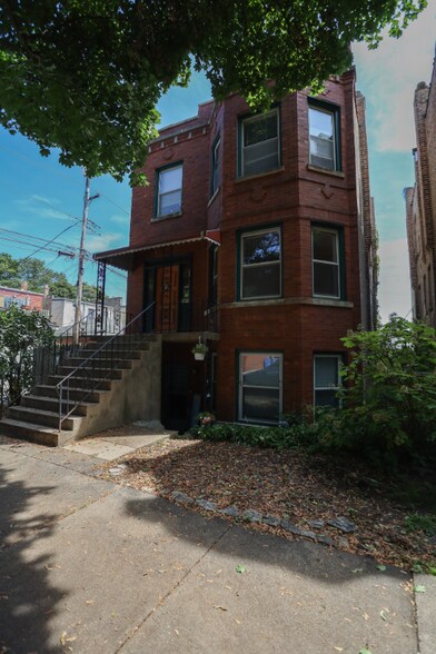 Building Photo - 2315 W School Dr