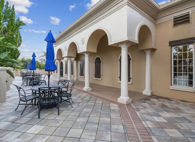 Building Photo - 3987 Sunset Lake Dr