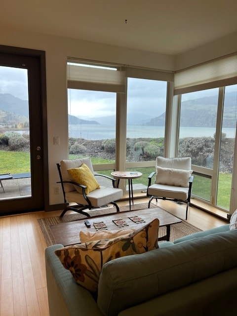 Primary Photo - 26 Mosier Creek Pl