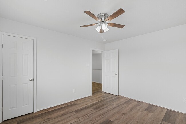 Building Photo - 6727 Shelby Oaks Dr