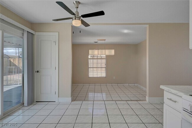 Building Photo - 6121 Edgewood Cir