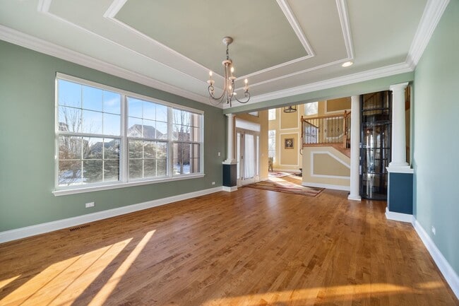 Building Photo - 408 N White Deer Trail