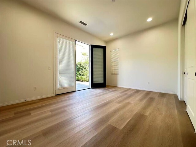 Building Photo - 803 E Manresa Dr