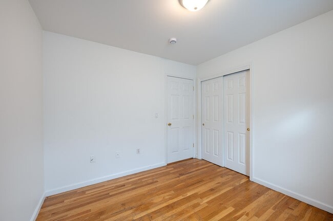 Building Photo - 108 Claremont Ave