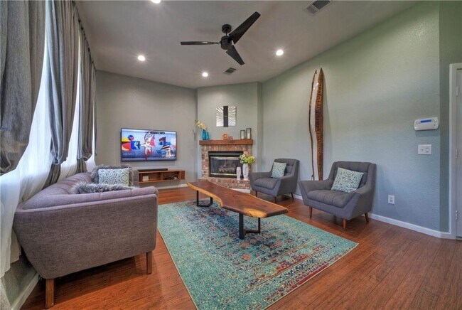 Building Photo - 10907 Grassmere Ct