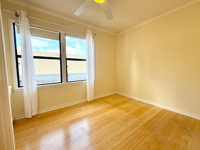 Building Photo - Beautifully Renovated Single-Family Home i...