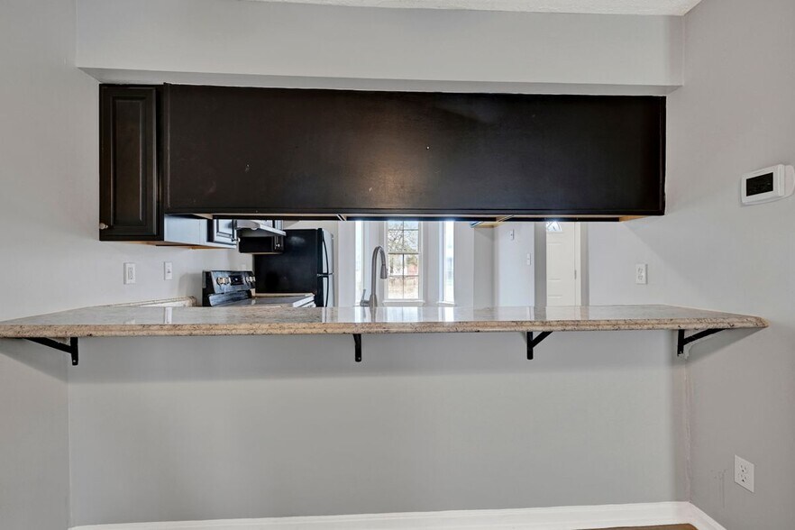 Building Photo - 504 Park Manor Cir