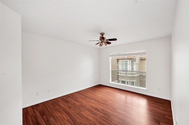 Building Photo - 3231 Allen Pkwy