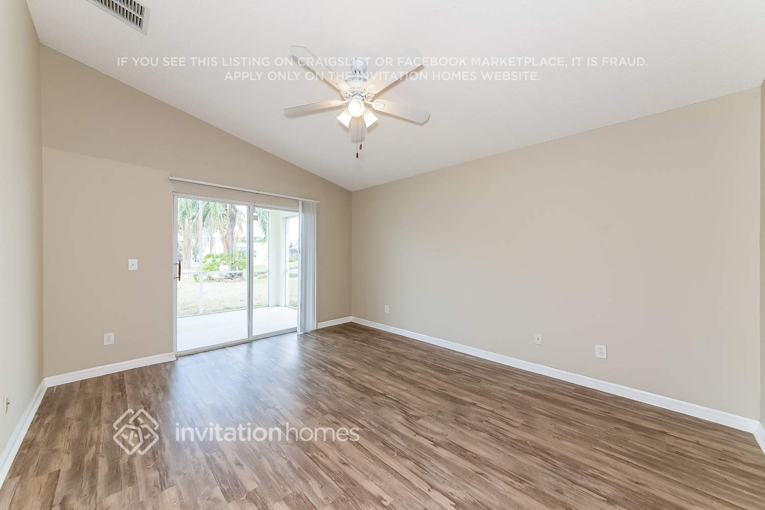 Building Photo - 4821 Sabal Harbour Dr