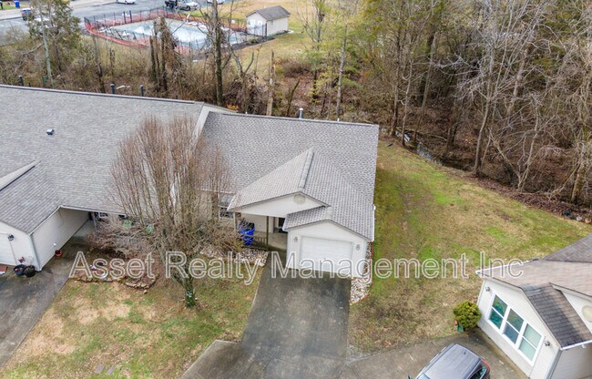 Building Photo - 10432 Fantasy Way