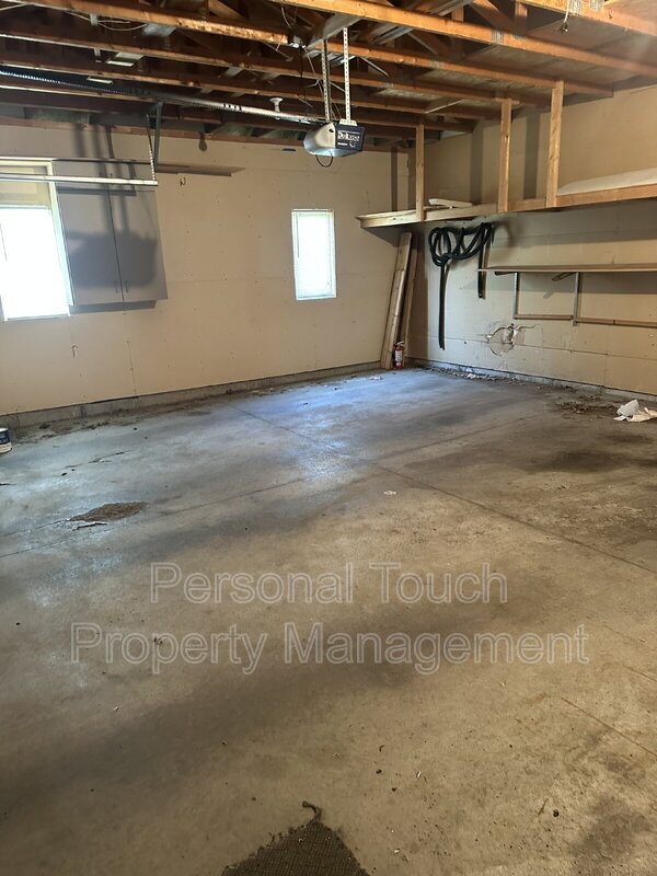 Building Photo - 3502 28th St SW