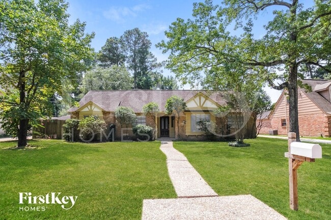 Building Photo - 3811 Fernglade Dr